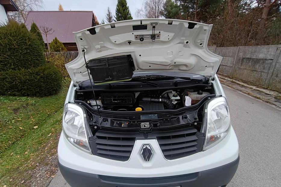 Продам Renault Trafic пасс. 2011 года в Сумах