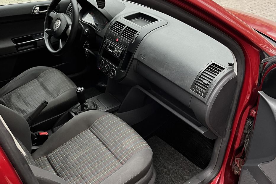 Продам Volkswagen Polo 2009 года в Харькове
