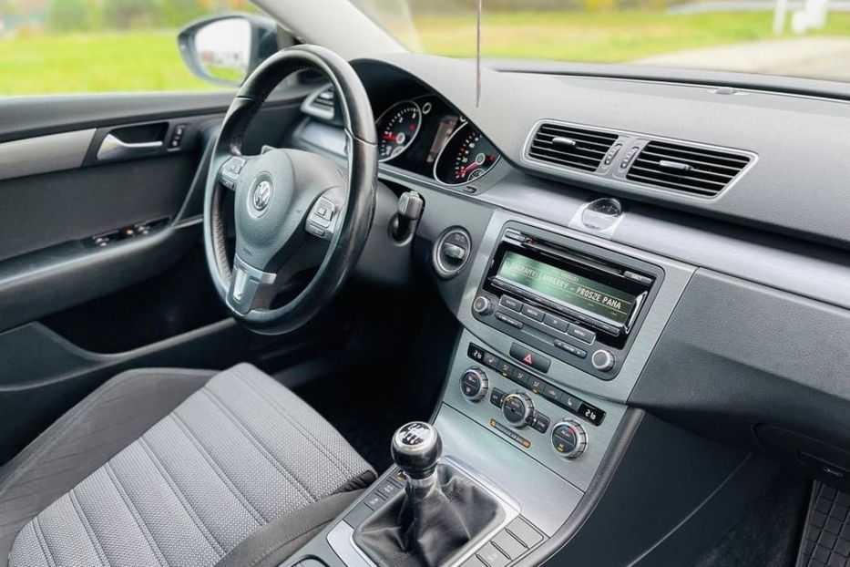 Продам Volkswagen Passat B7 2012 года в Киеве