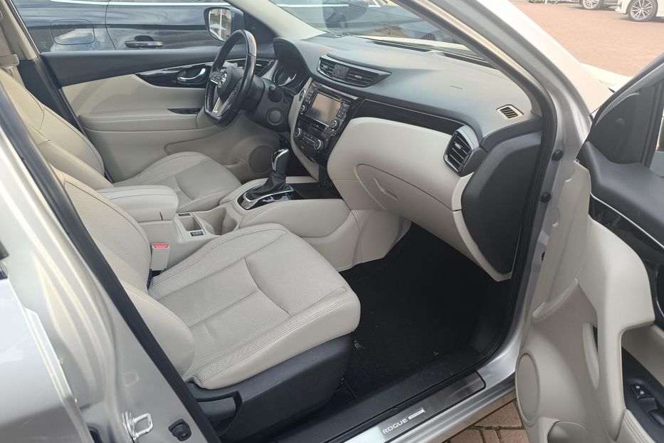 Продам Nissan Rogue Sport 2017 года в Одессе