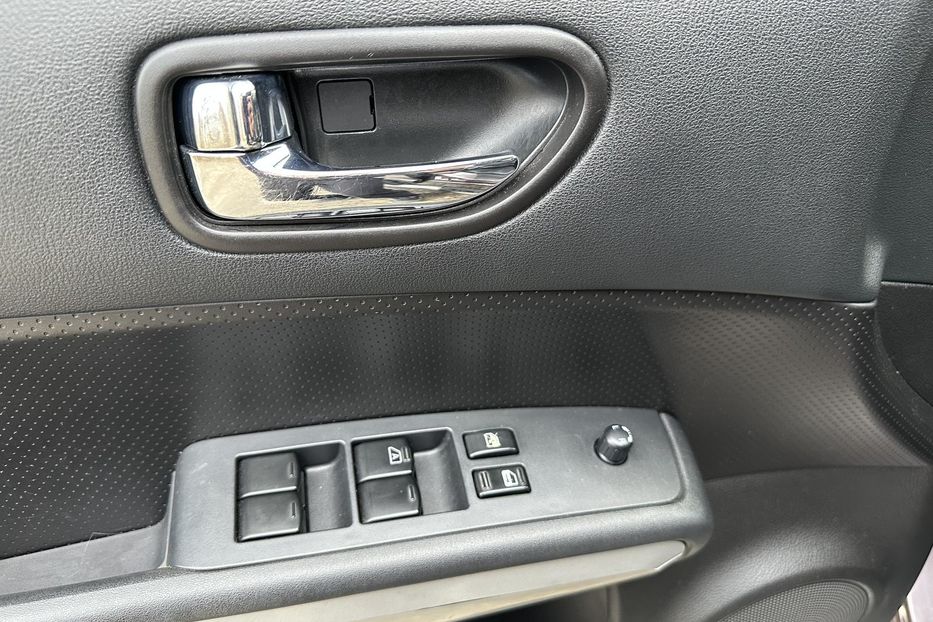 Продам Nissan X-Trail 4WD 2.5 AT 2012 года в Киеве