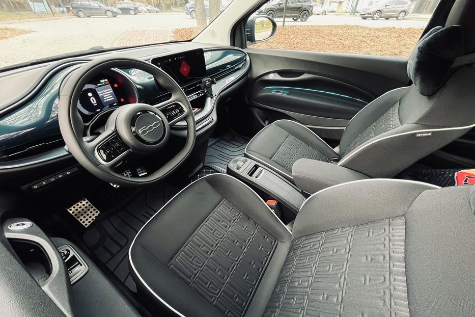 Продам Fiat 500 Electric ABARTH 2023 года в Луцке