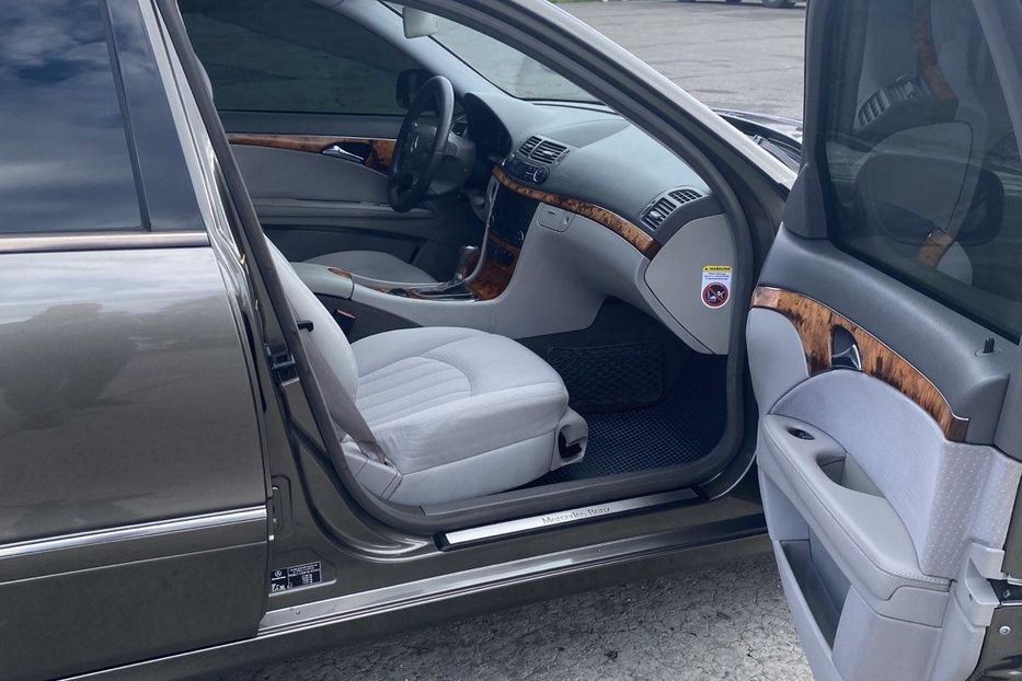 Продам Mercedes-Benz E-Class 2007 года в г. Кривой Рог, Днепропетровская область