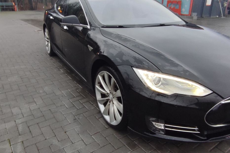 Продам Tesla Model S Р85D 2015 года в Житомире