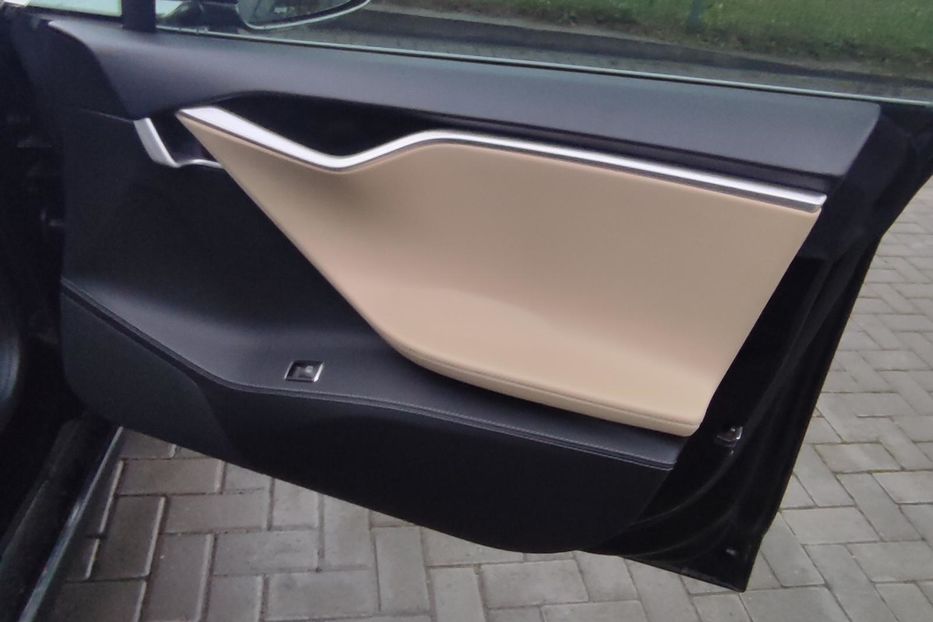 Продам Tesla Model S Р85D 2015 года в Житомире