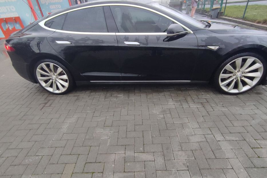 Продам Tesla Model S Р85D 2015 года в Житомире