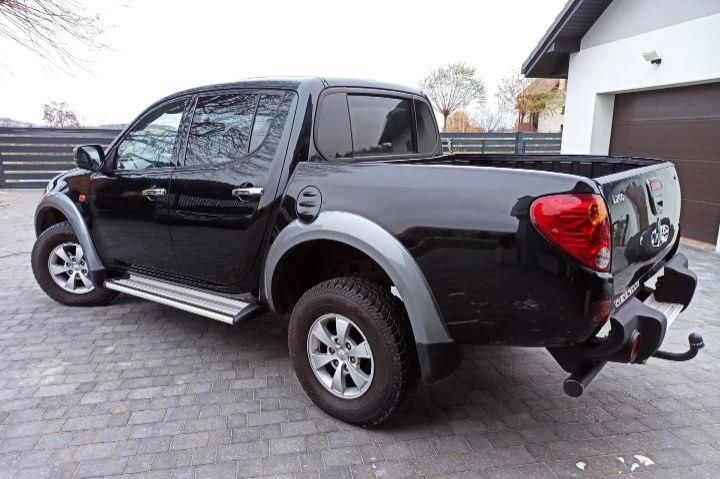 Продам Mitsubishi L 200 2008 года в Киеве
