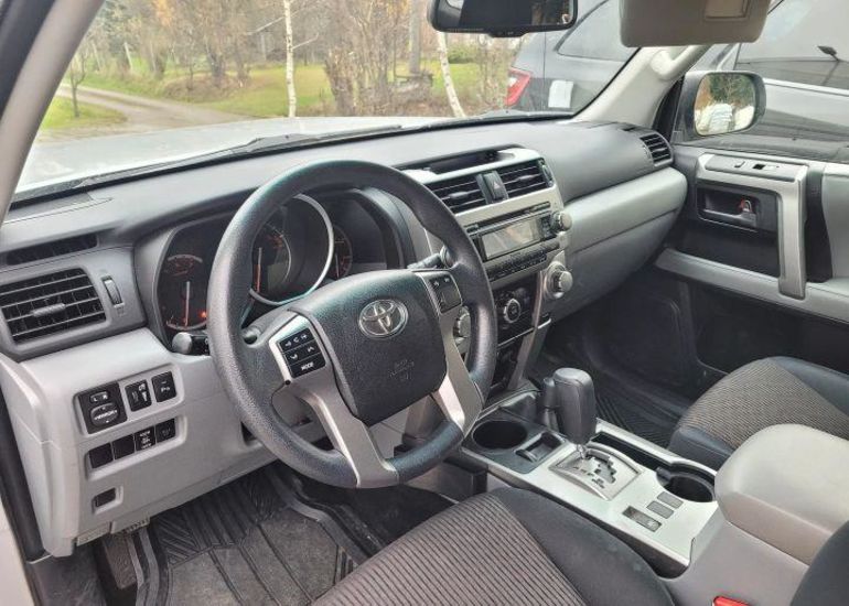 Продам Toyota 4Runner 2011 года в Запорожье