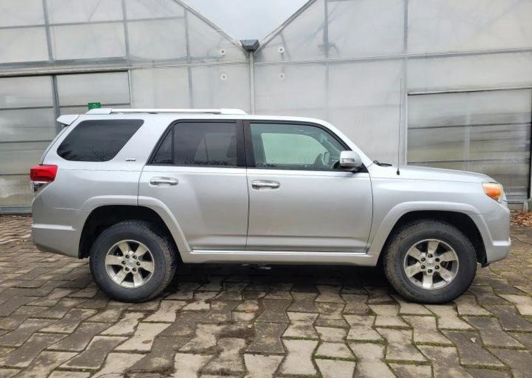 Продам Toyota 4Runner 2011 года в Запорожье
