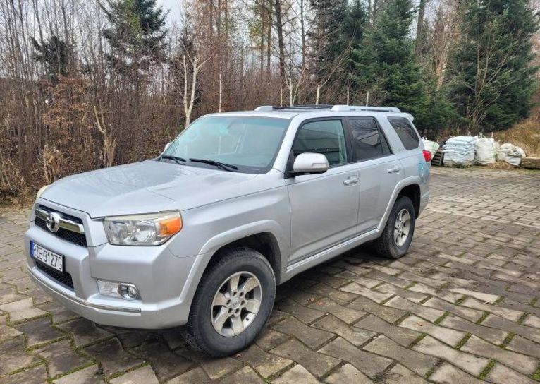 Продам Toyota 4Runner 2011 года в Запорожье
