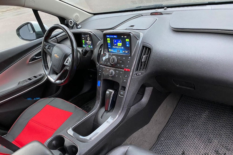 Продам Chevrolet Volt 2014 года в Днепре