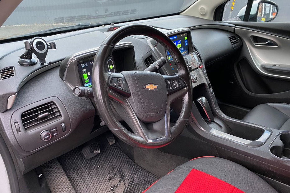 Продам Chevrolet Volt 2014 года в Днепре