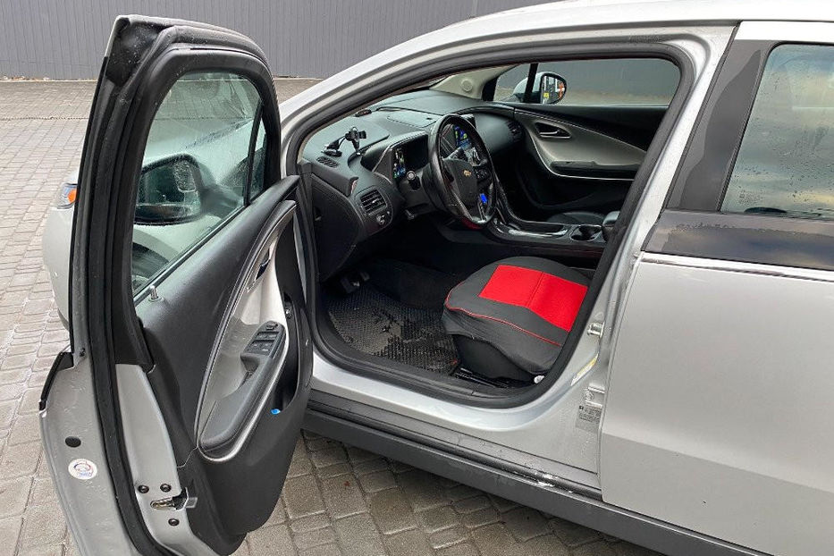 Продам Chevrolet Volt 2014 года в Днепре