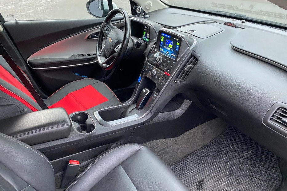 Продам Chevrolet Volt 2014 года в Днепре