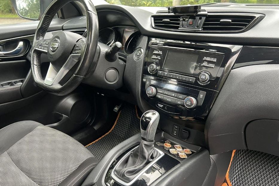 Продам Nissan Qashqai 2017 года в Черновцах