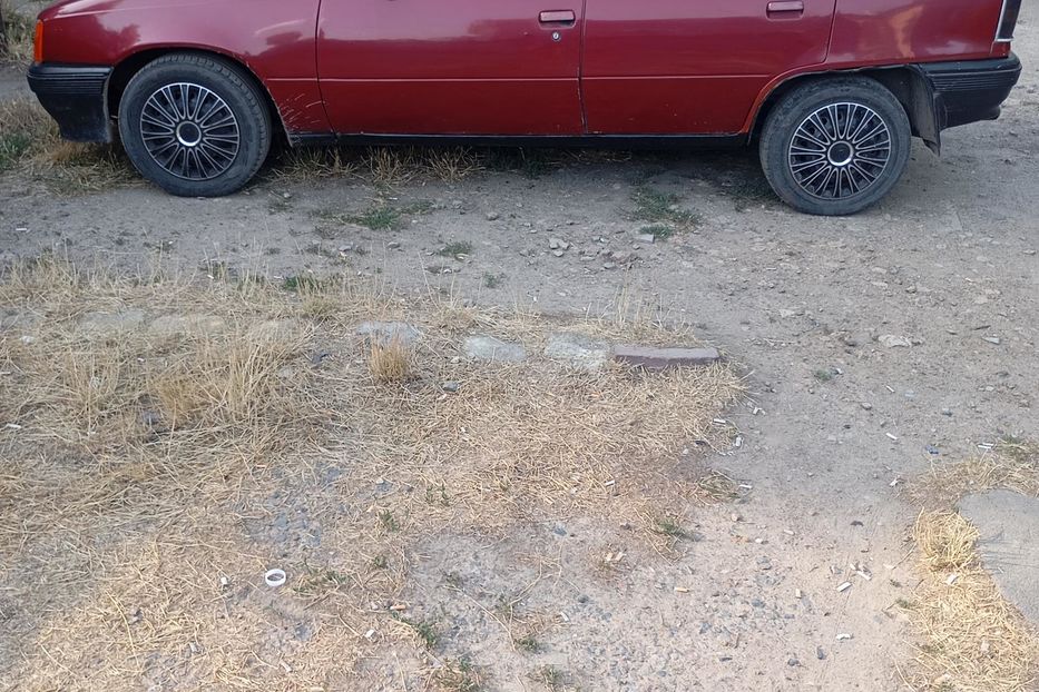 Продам Opel Kadett 1984 года в Одессе