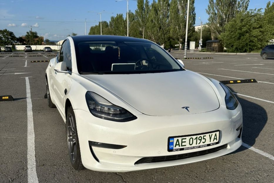 Продам Tesla Model 3 SR+ 2019 года в Днепре