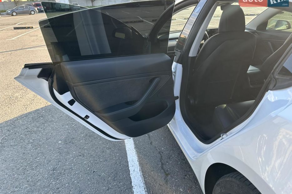 Продам Tesla Model 3 SR+ 2019 года в Днепре