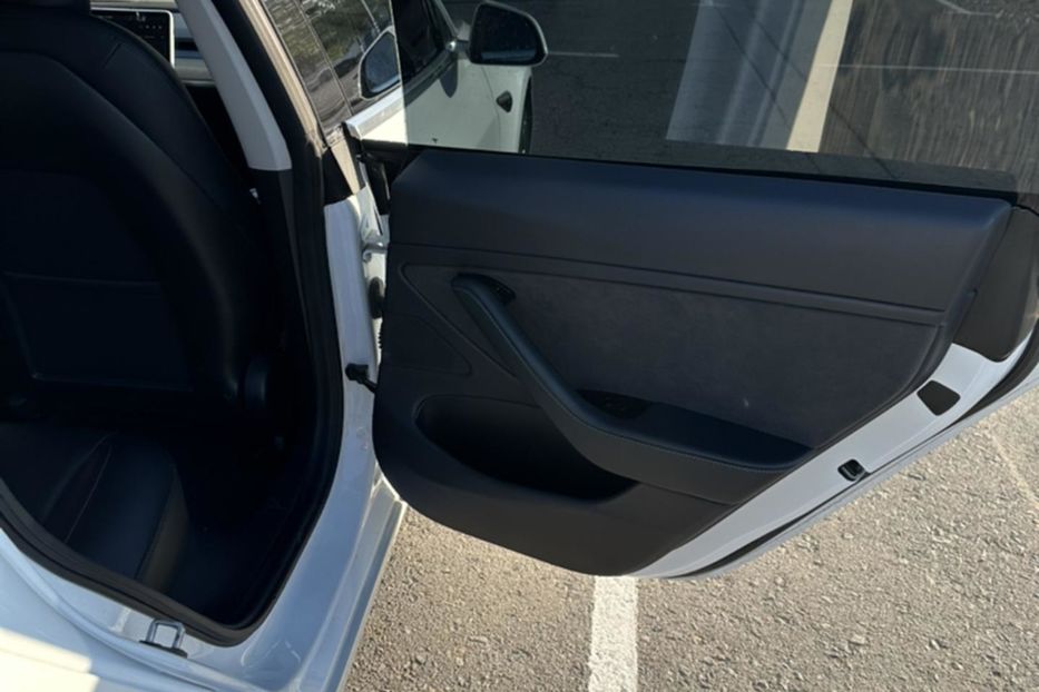 Продам Tesla Model 3 SR+ 2019 года в Днепре