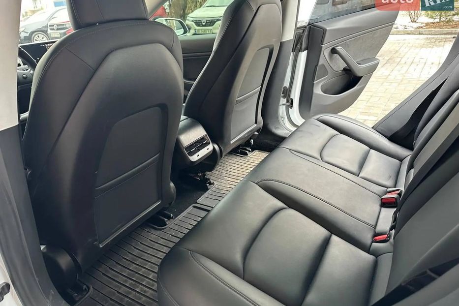 Продам Tesla Model 3 SR+ 2019 года в Днепре