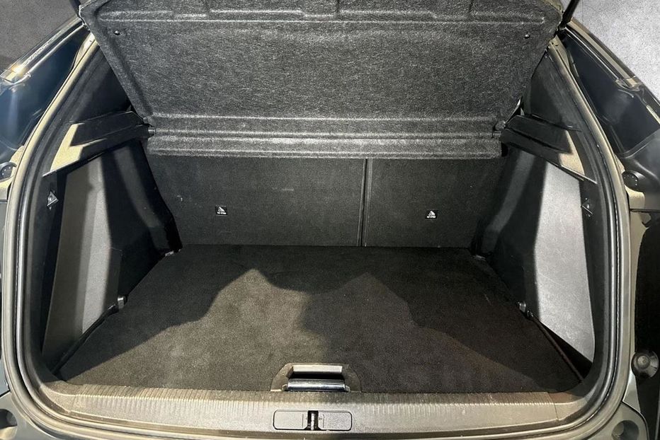 Продам Peugeot 2008 2020 года в Луцке