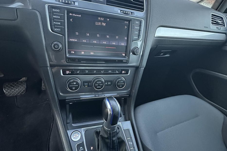 Продам Volkswagen e-Golf 2015 года в Тернополе