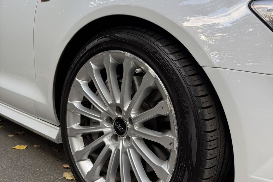 Продам Audi A6 2015 года в Киеве