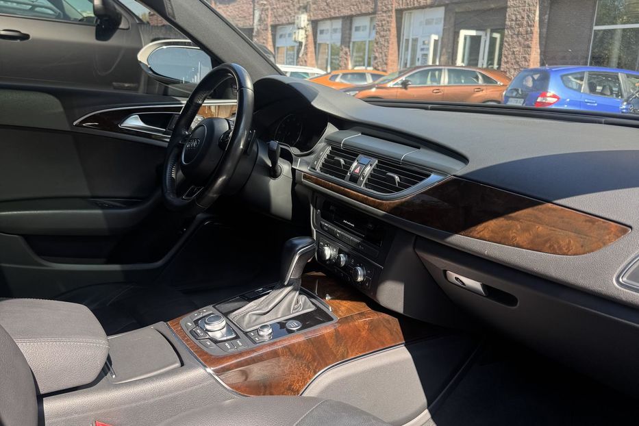 Продам Audi A6 2015 года в Киеве