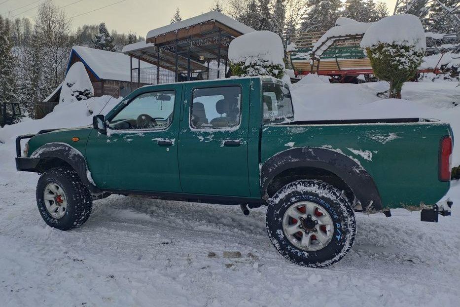 Продам Nissan Navara 2004 года в Харькове