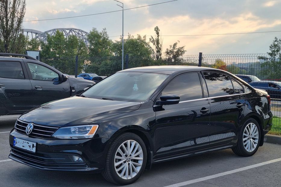 Продам Volkswagen Jetta 2015 года в Киеве