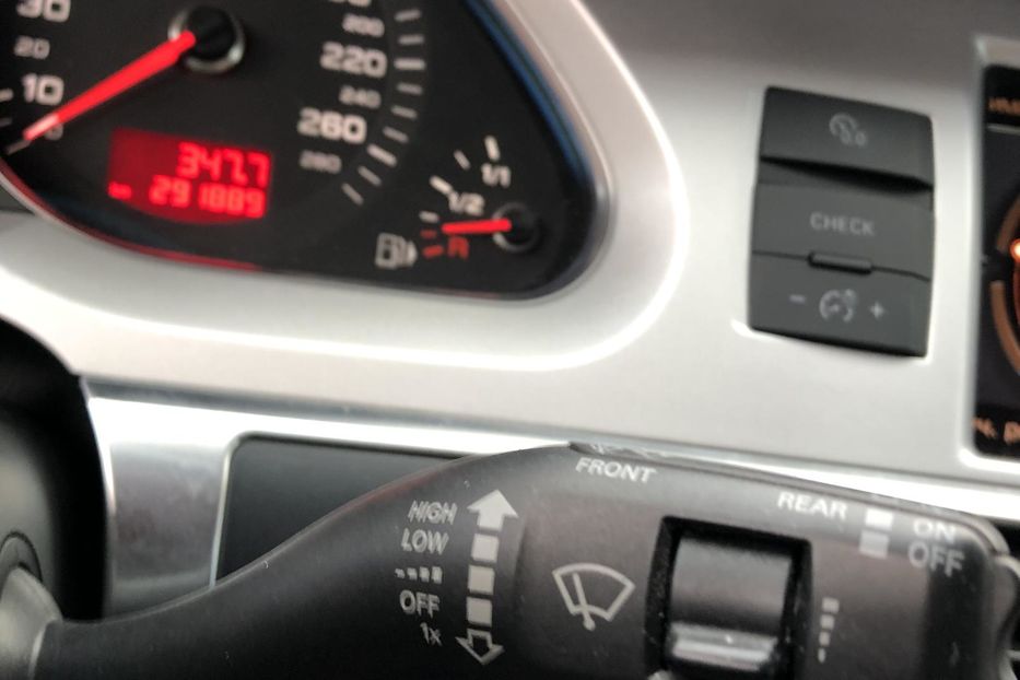 Продам Audi A6 C6/4F (FL) • 3.0 TDI Tiptronic 2010 года в Житомире