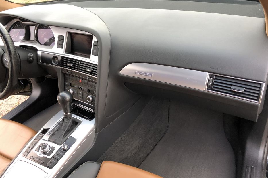 Продам Audi A6 C6/4F (FL) • 3.0 TDI Tiptronic 2010 года в Житомире