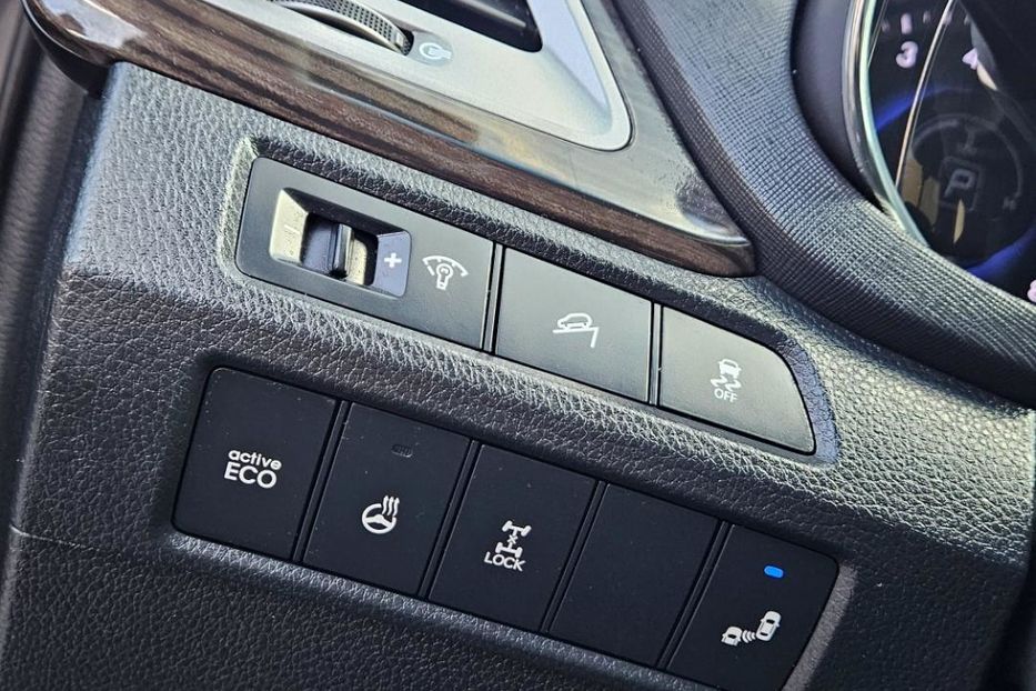 Продам Hyundai Santa FE 2016 года в Одессе