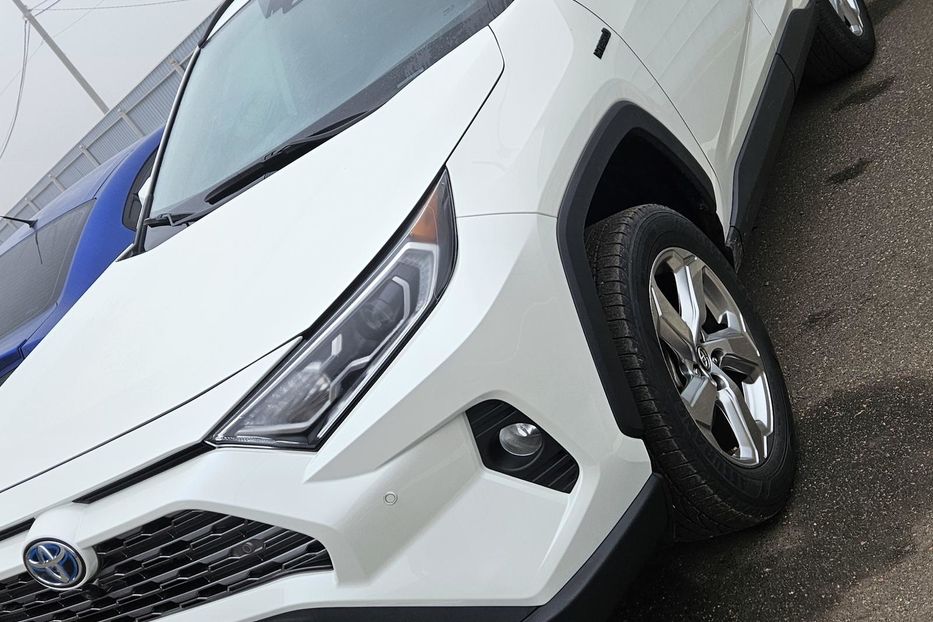 Продам Toyota Rav 4 2020 года в Одессе