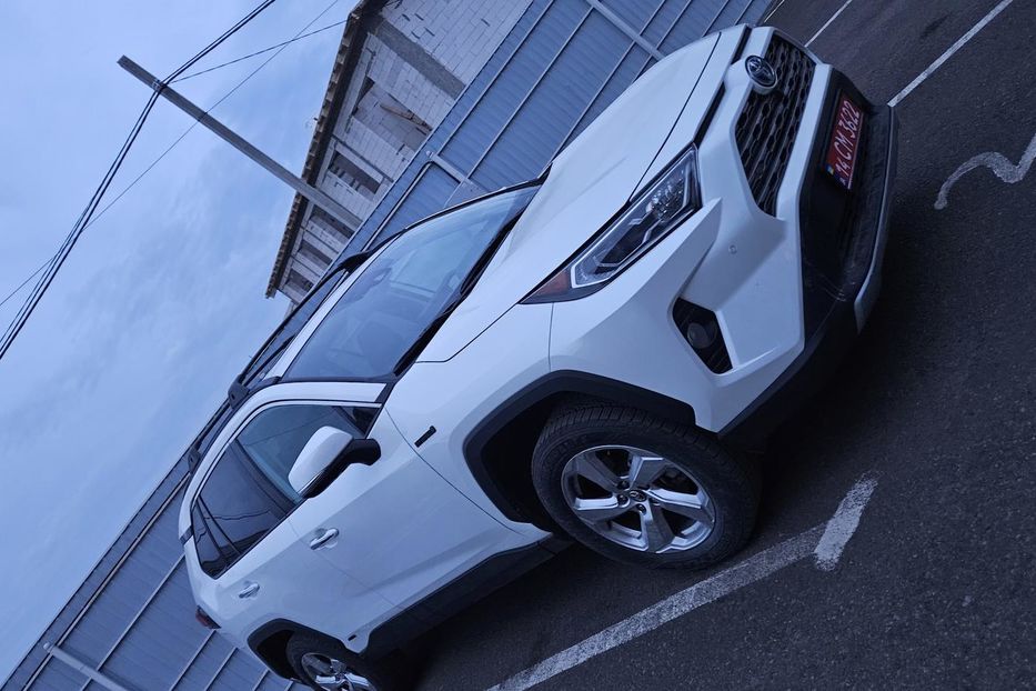 Продам Toyota Rav 4 2020 года в Одессе