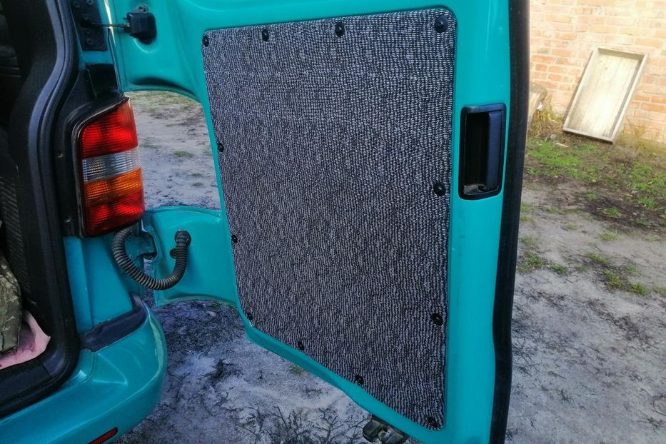 Продам Volkswagen T5 (Transporter) пасс. 2009 года в г. Нежин, Черниговская область