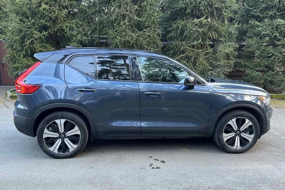 Продам Volvo S40 XC40 Recharge Pure Electric  2021 года в Киеве
