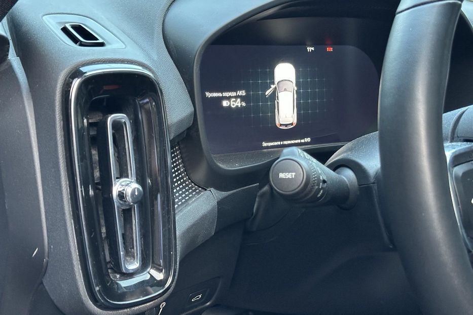 Продам Volvo S40 XC40 Recharge Pure Electric  2021 года в Киеве