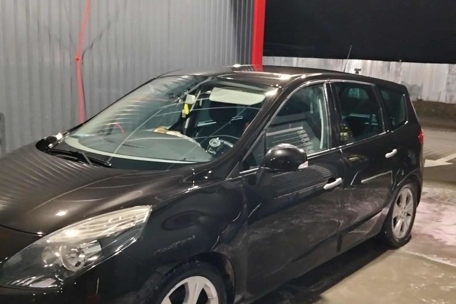 Продам Peugeot Scenic 7-місний 2010 года в Львове