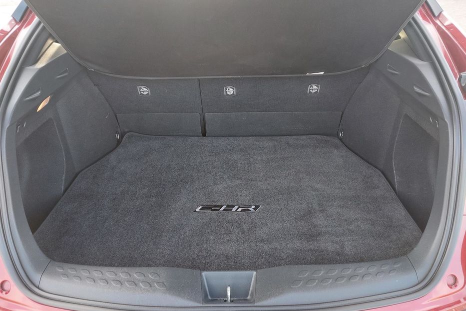 Продам Toyota C-HR Автомат 2018 года в Киеве