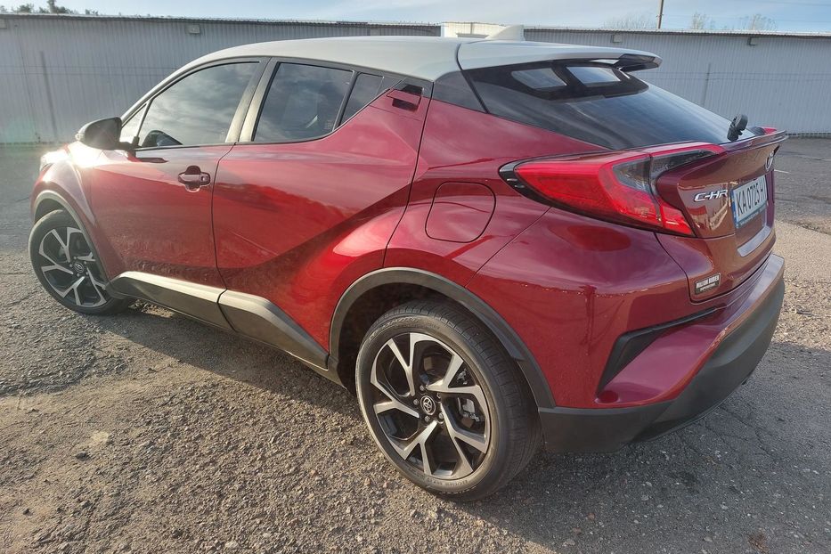 Продам Toyota C-HR Автомат 2018 года в Киеве
