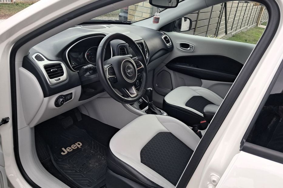 Продам Volkswagen Tiguan 2,4 І 2018 года в Черкассах