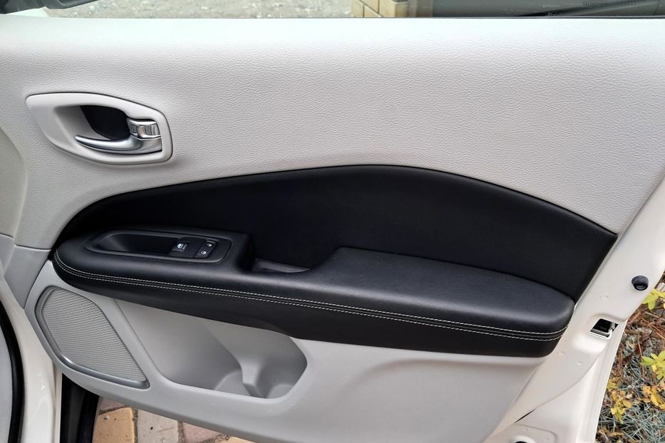 Продам Volkswagen Tiguan 2,4 І 2018 года в Черкассах