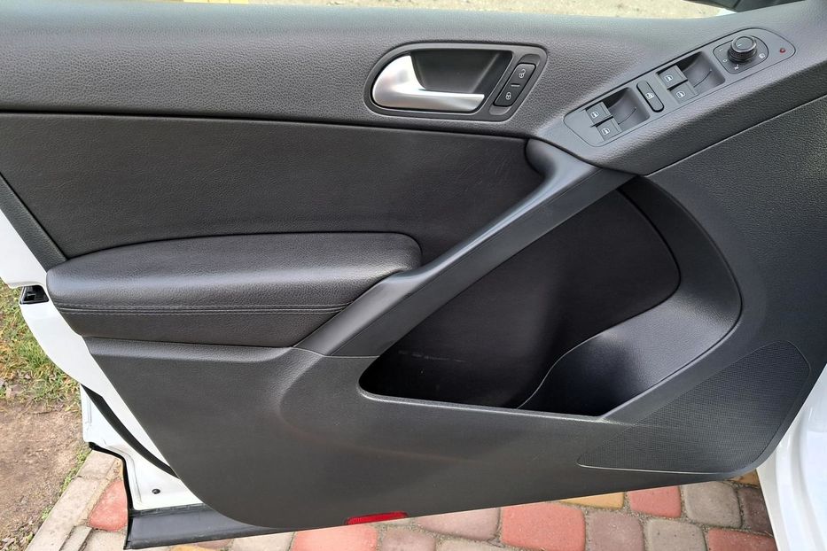 Продам Volkswagen Tiguan 2,0 ТСІ 2015 года в Черкассах