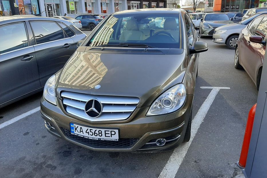 Продам Mercedes-Benz B 200 2009 года в Киеве