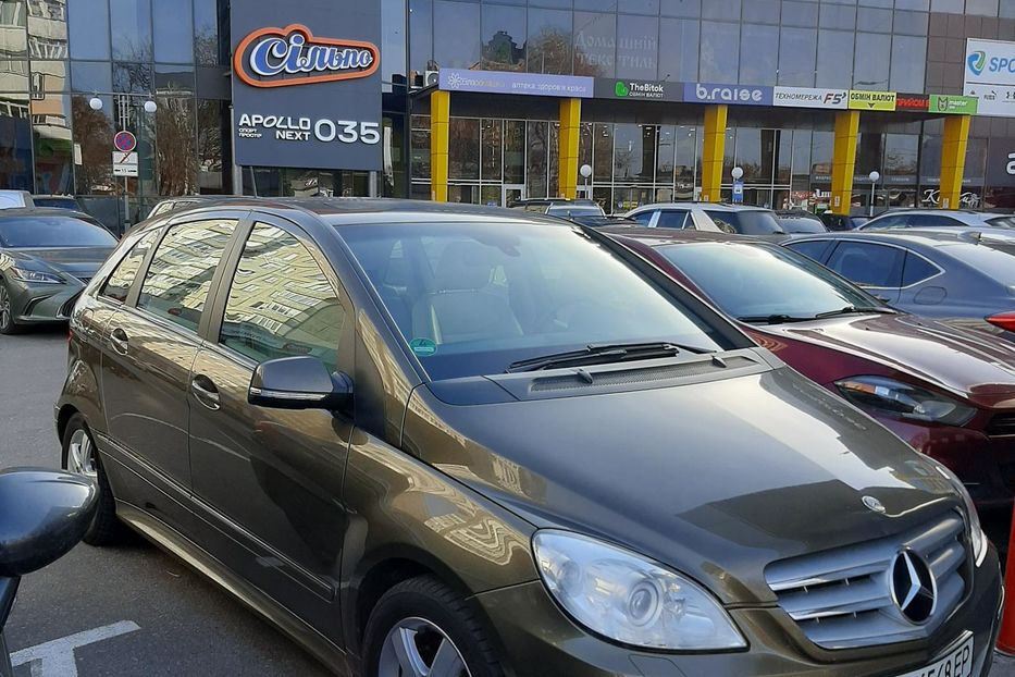 Продам Mercedes-Benz B 200 2009 года в Киеве