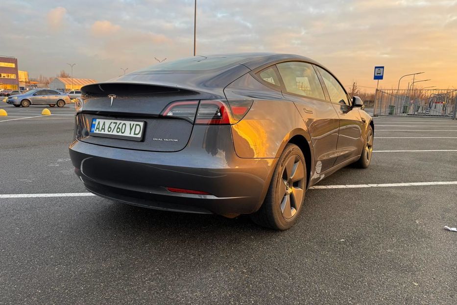 Продам Tesla Model 3 Long Range Dual Motor 2023 года в Киеве