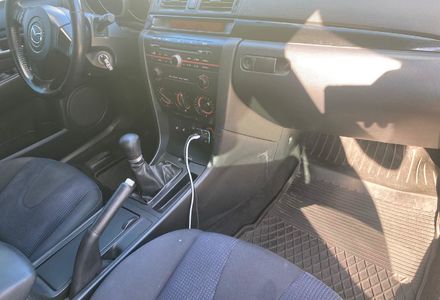 Продам Mazda 3 хечбек  2005 года в Киеве