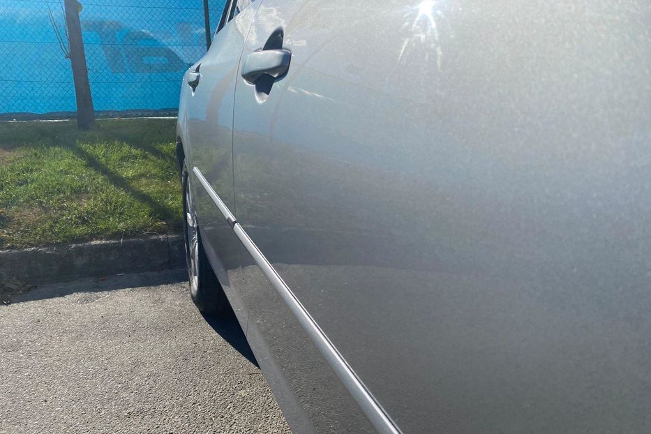 Продам Mazda 3 хечбек  2005 года в Киеве