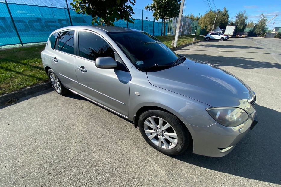 Продам Mazda 3 хечбек  2005 года в Киеве